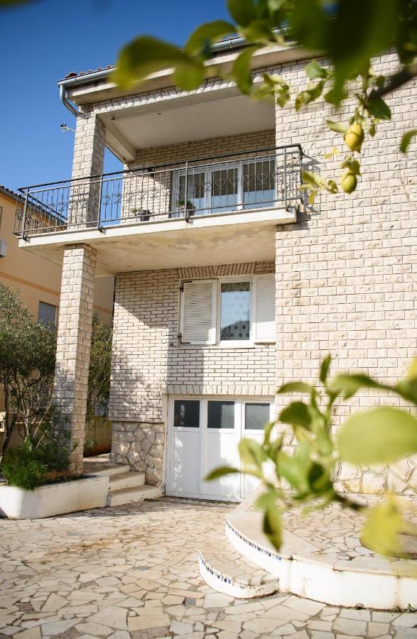 Villa Claudia Lemon Appartment เปรมันตูรา ภายนอก รูปภาพ
